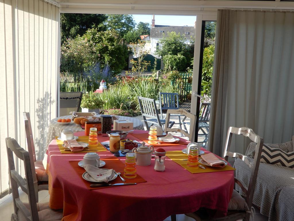 Chez Marie Bed and Breakfast Cercy-la-Tour Buitenkant foto